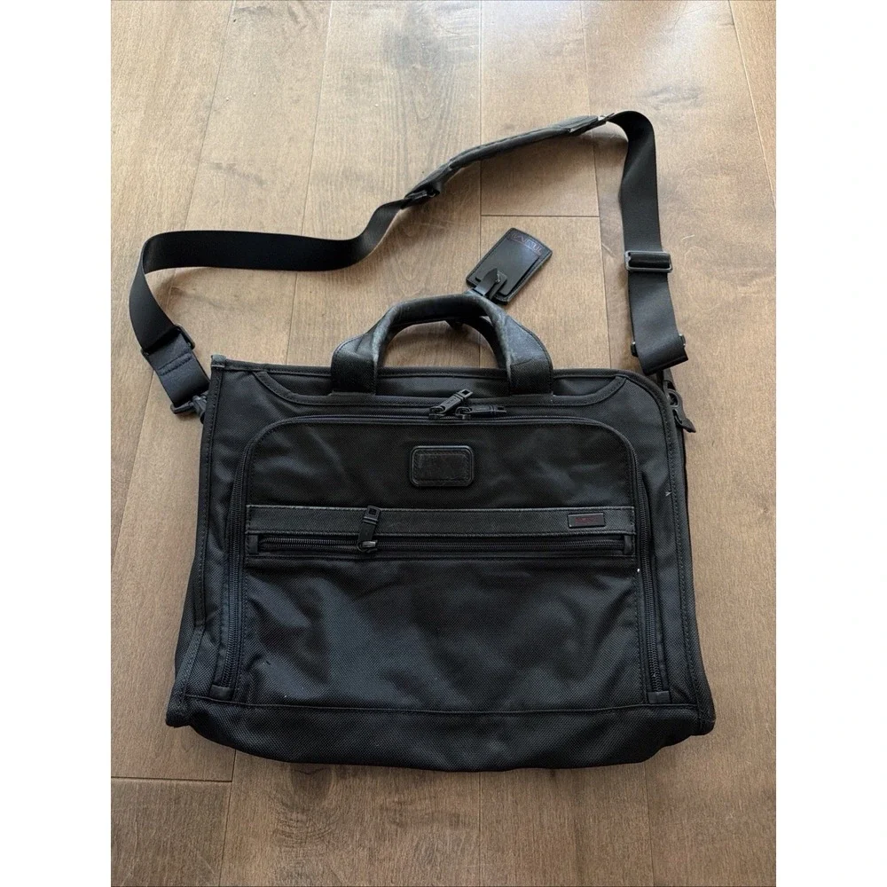 Tumi Alpha 2 Slim Deluxe Portfolio Laptop Bag Ballistic Nylon Black